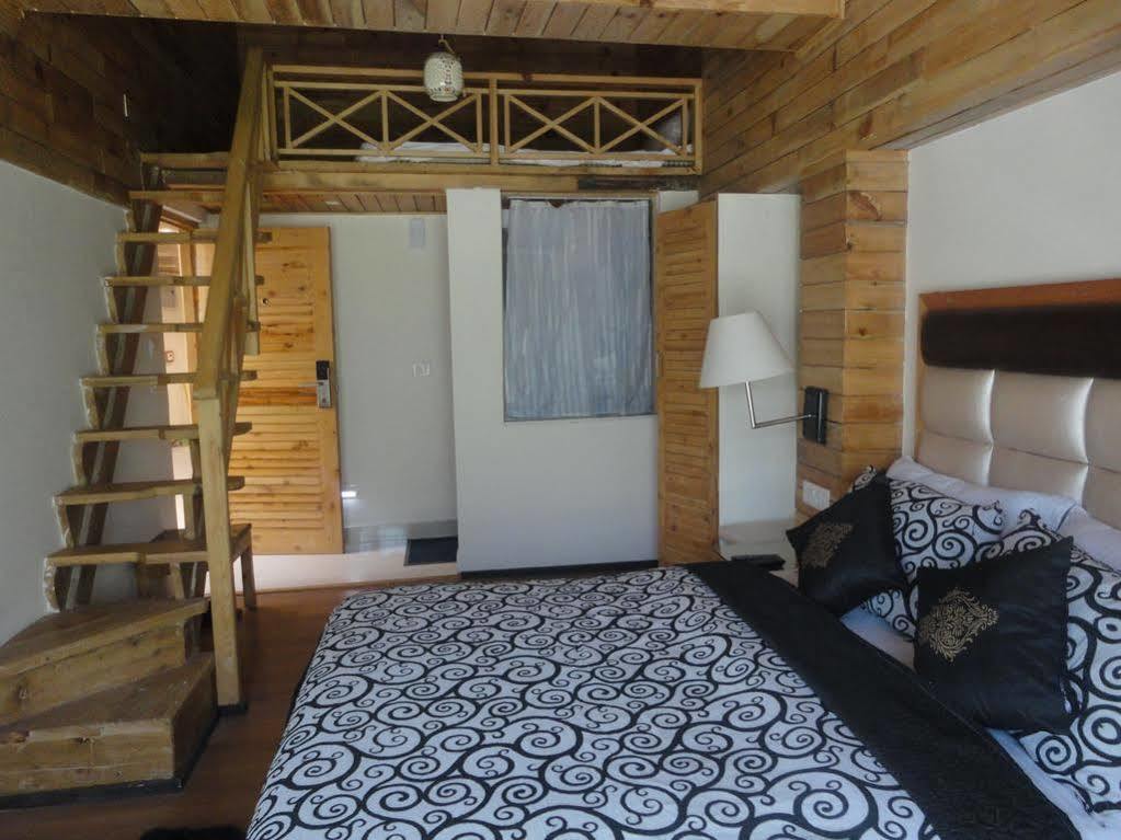 Swiss Wood Hotel Manāli Eksteriør bilde